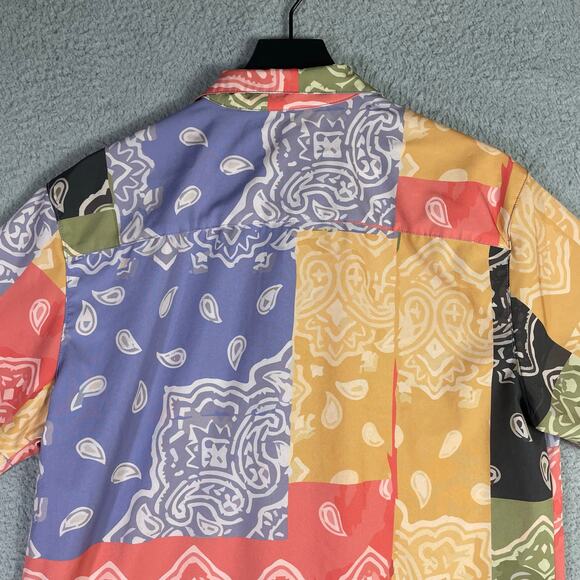 Negative Space Patchwork Bandana Print Shirt Multicolor Button Top‎ Men’s M - Picture 7 of 9